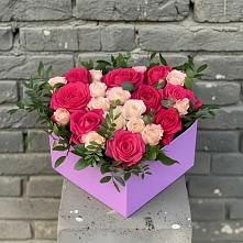 Цветочная композиция из Розы в коробке #REPLACE_PRED# Новоенисейске