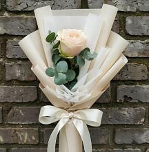 Букет цветов из:  Розы в Новоенисейске