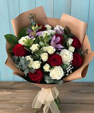 Букет цветов из:  Розы и Альстромерии #REPLACE_PRED# Новоенисейске