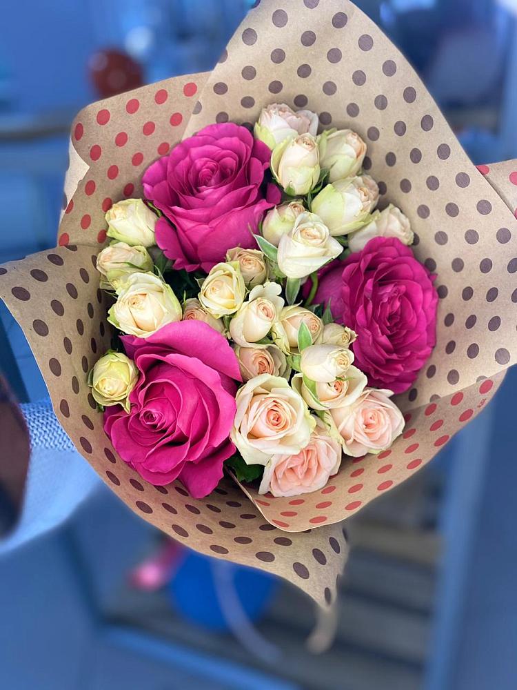 Букет цветов из: Розы в Новоенисейске