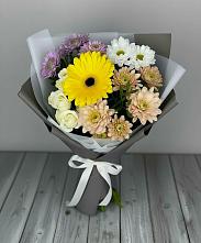 Букет цветов из:  Розы, Герберы и Хризантемы в Новоенисейске