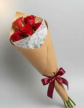 Букет цветов из:  Розы в Новоенисейске