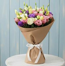 Букет цветов из:  Лизиантусы в Новоенисейске